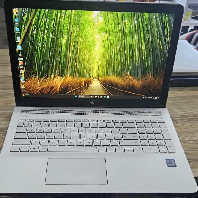 HP Pavilion 15